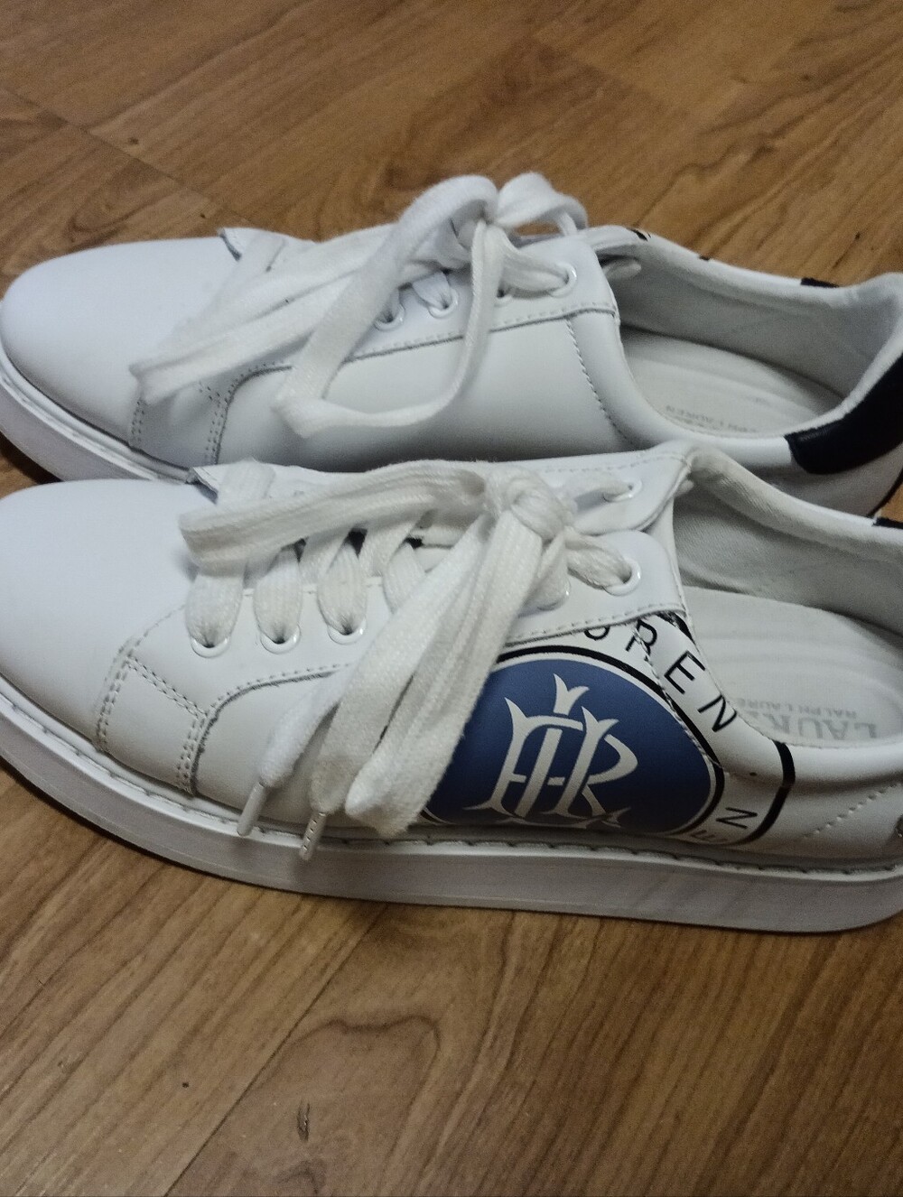 White Men’s Casual Leather Sneakers with Navy Accent